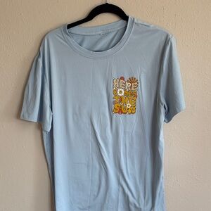 Light Blue 'Here Comes The Sun' Graphic Tee